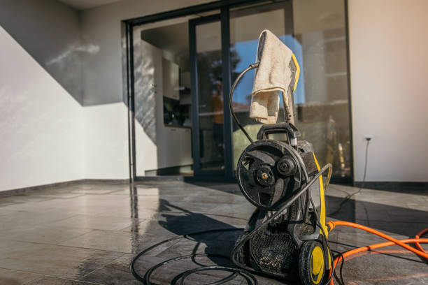 Best Pool Deck Cleaning  in Throop, PA